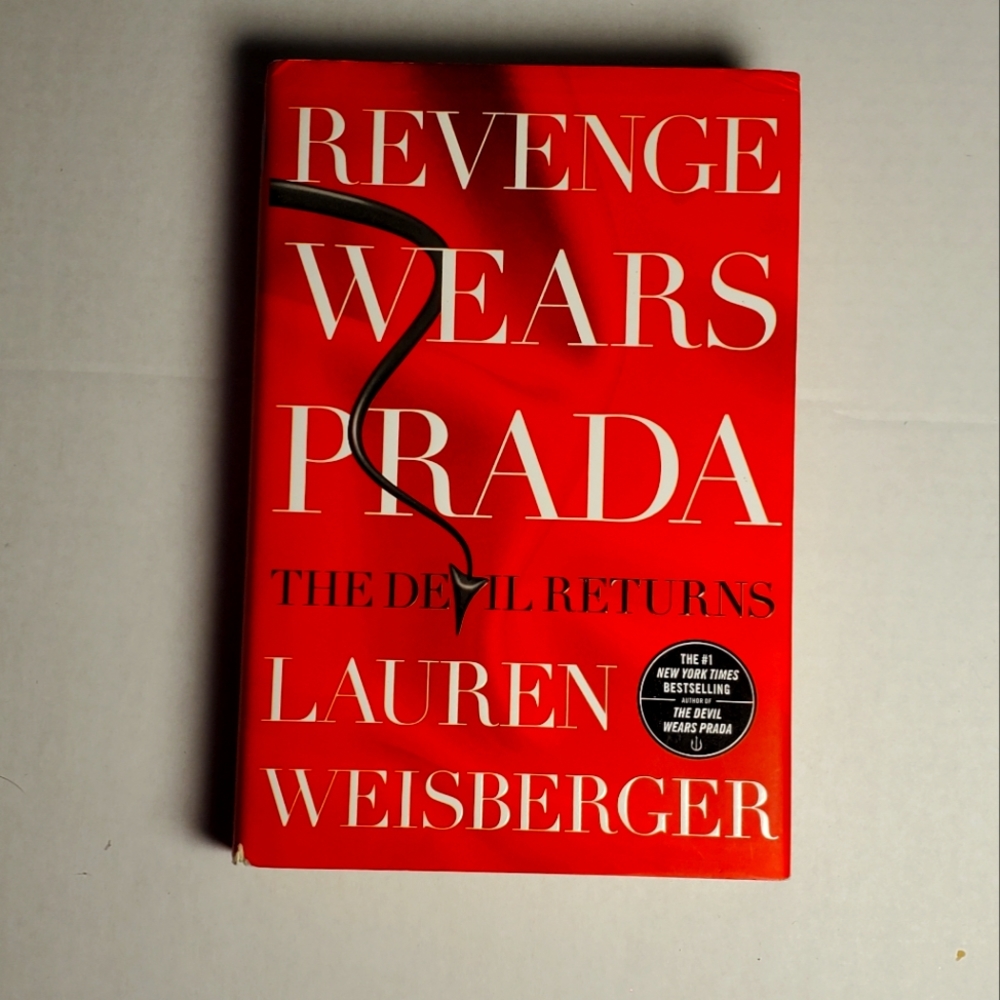 Revenge Wears Prada Book-Sequel to The Devil Wears Prada By Lauren Weisenberger